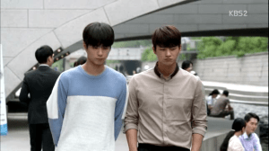 vlcsnap-2015-08-12-22h44m29s42