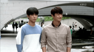 vlcsnap-2015-08-12-22h44m45s204