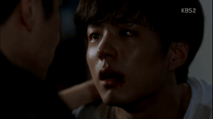 vlcsnap-2015-08-12-22h47m25s12