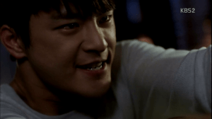 vlcsnap-2015-08-12-22h48m34s190