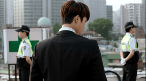 vlcsnap-2015-08-12-22h52m32s11