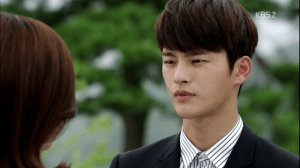 vlcsnap-2015-08-12-22h54m47s80