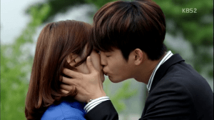 vlcsnap-2015-08-12-22h56m00s45